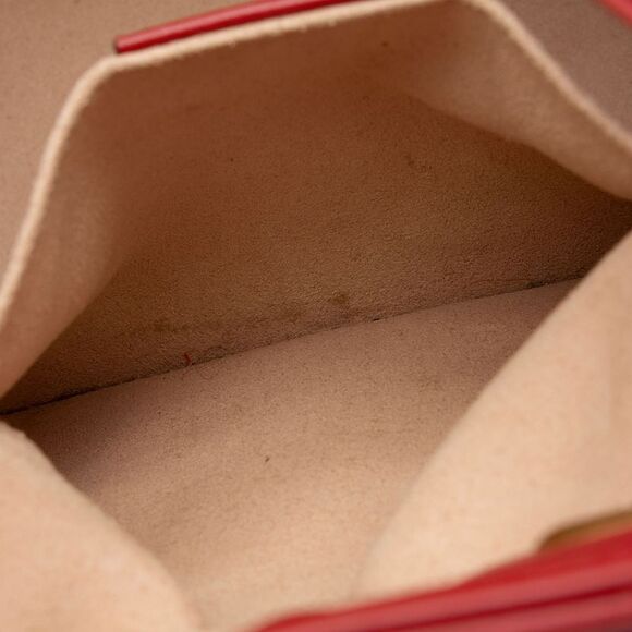 Gucci Matelasse Leather GG Marmont Bucket Bag - Picture 11 of 16